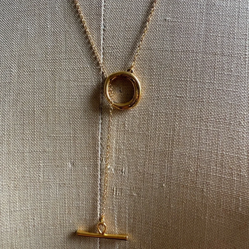 Stilnest Useless Gold Vermeil Necklace - Picture 6 of 10